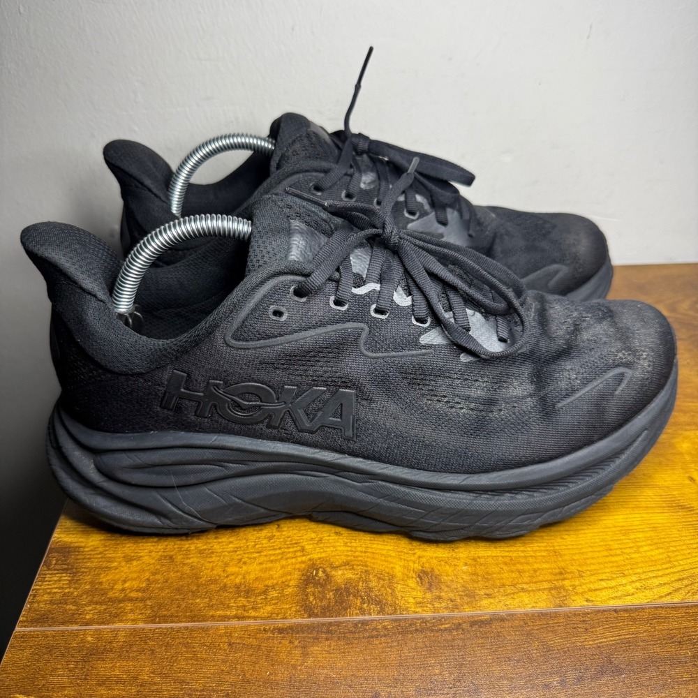 Hoka Clifton 10 Running Shoes Mens Size 10 Black 1119393 BBLC